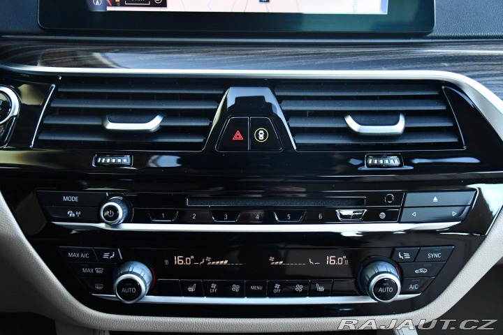 BMW 5 540i xD LUXURY LINE HUD 2017