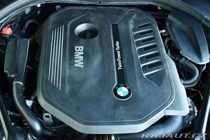 BMW 5 540i xD LUXURY LINE HUD 2017