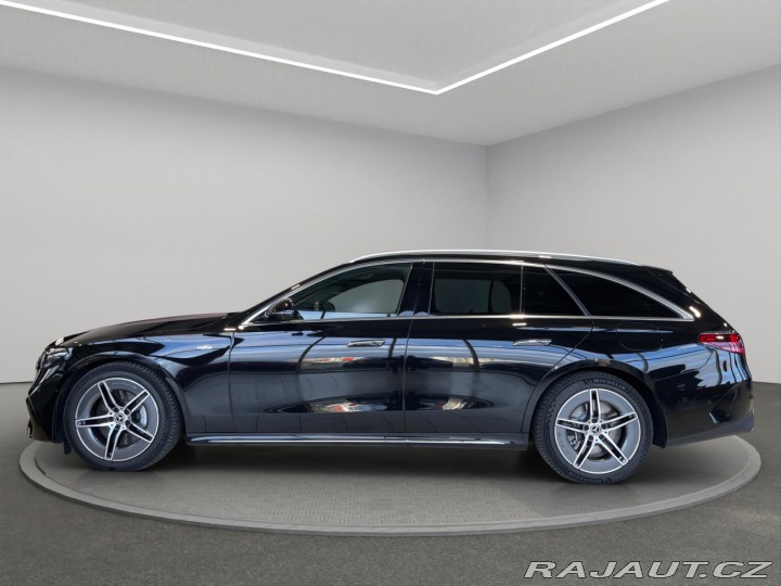 Mercedes-Benz E E 300 de 4MATIC kombi 2025