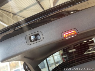 Mercedes-Benz E E 300 de 4MATIC kombi 2025