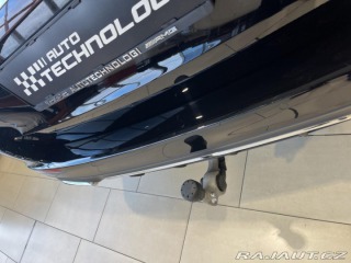 Mercedes-Benz E E 300 de 4MATIC kombi 2025