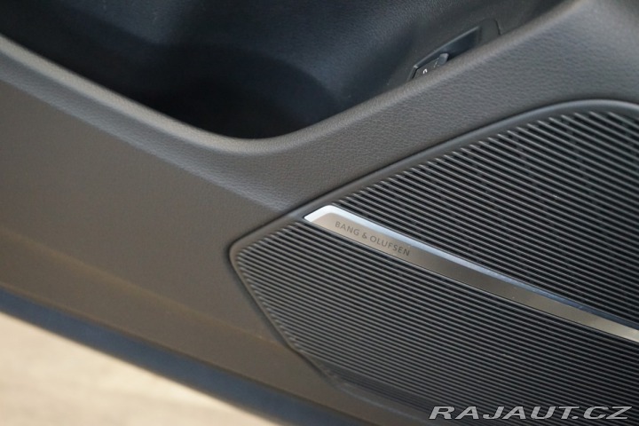 Audi RS Q8 CERAMIC*MASÁŽ*305 km/h*PA 2022