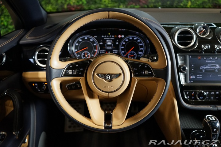 Bentley Bentayga HUD*PANO*MASÁŽ*TAŽNÉ*TV 2016