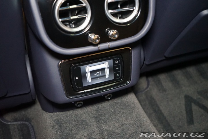 Bentley Bentayga HUD*PANO*MASÁŽ*TAŽNÉ*TV 2016
