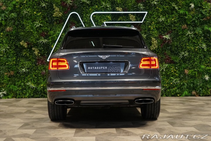 Bentley Bentayga HUD*PANO*MASÁŽ*TAŽNÉ*TV 2016