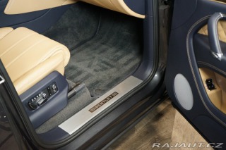 Bentley Bentayga HUD*PANO*MASÁŽ*TAŽNÉ*TV 2016