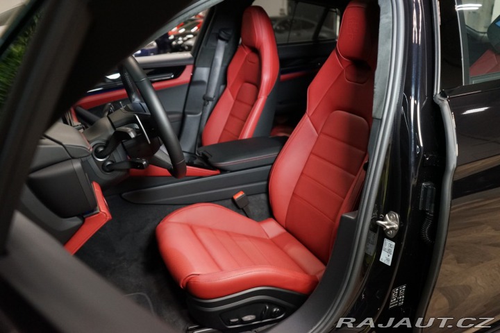 Porsche Panamera GTS*PCCB*BURM*HUD*MASÁŽ 2025