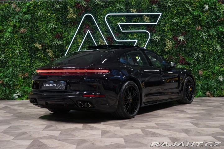 Porsche Panamera GTS*PCCB*BURM*HUD*MASÁŽ 2025
