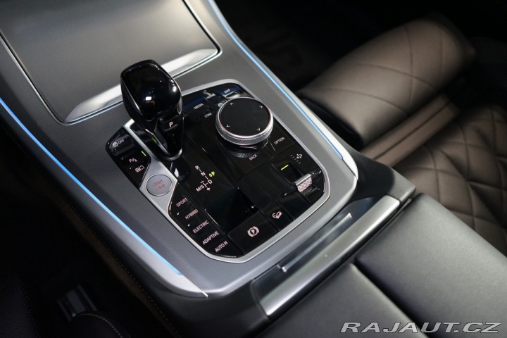 BMW X5 45e*xDRIVE*H/K*VZDUCH* 2023