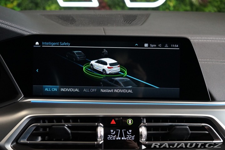 BMW X5 45e*xDRIVE*H/K*VZDUCH* 2023