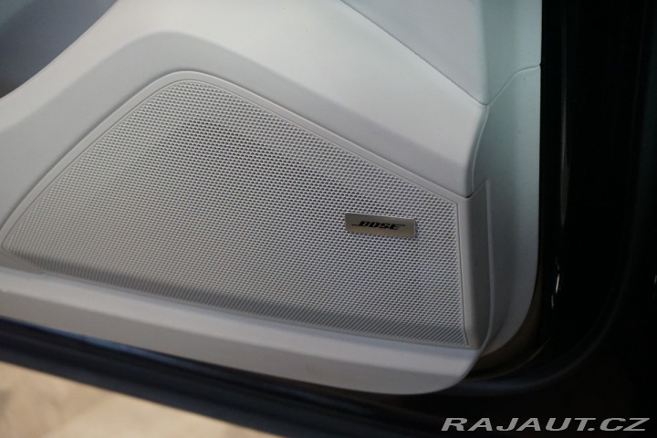 Porsche Cayenne E-HYBRID*360*PANO*TAŽ*PAS 2022