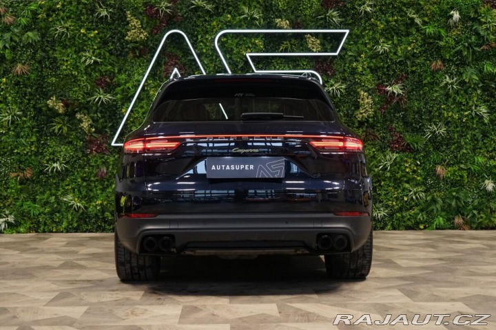Porsche Cayenne E-HYBRID*360*PANO*TAŽ*PAS 2022
