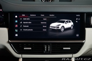 Porsche Cayenne E-HYBRID*360*PANO*TAŽ*PAS 2022