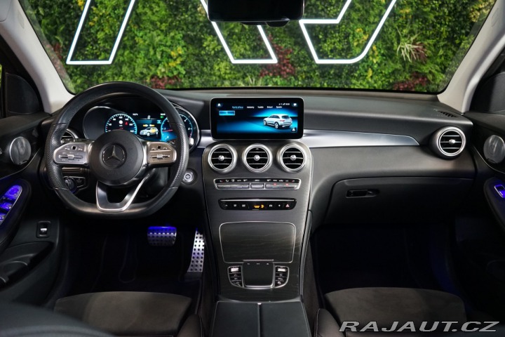 Mercedes-Benz GLC 220d*4M*AMG*PANO*360*TAŽ* 2021