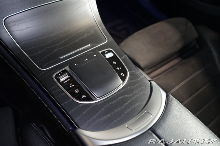 Mercedes-Benz GLC 220d*4M*AMG*PANO*360*TAŽ* 2021