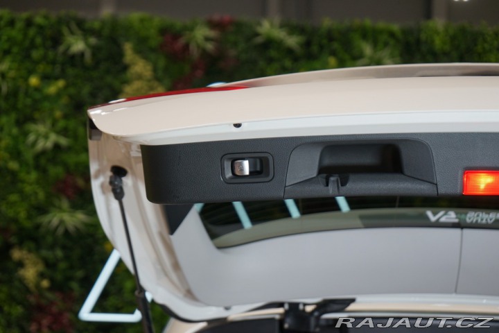 Mercedes-Benz GLC 220d*4M*AMG*PANO*360*TAŽ* 2021