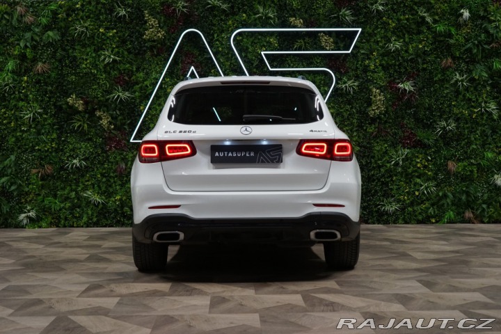 Mercedes-Benz GLC 220d*4M*AMG*PANO*360*TAŽ* 2021