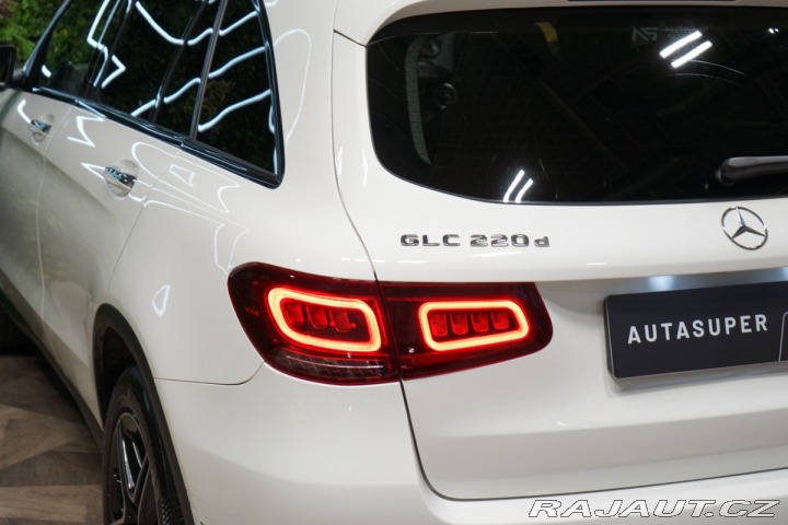 Mercedes-Benz GLC 220d*4M*AMG*PANO*360*TAŽ* 2021