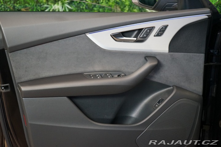 Audi Q8 QUATTRO*OLED*NEZ.TOP*ACC 2024