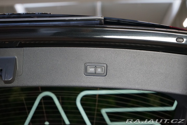 Audi Q8 QUATTRO*OLED*NEZ.TOP*ACC 2024