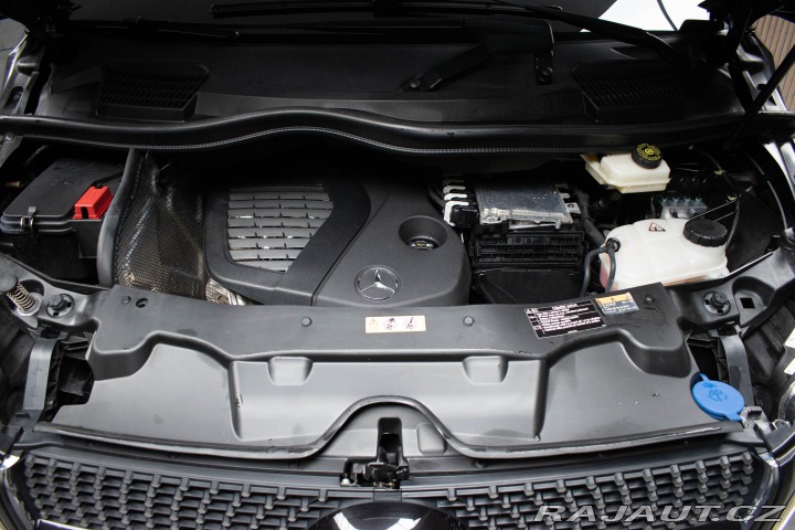 Mercedes-Benz V V 300d 4x4*AMG*TAŽNÉ*N.TO 2020