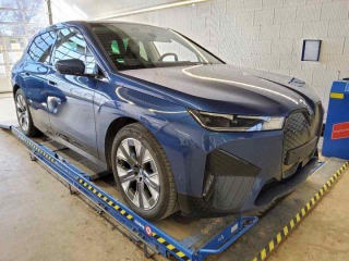 BMW iX xDrive 40 M-SPORT 2023