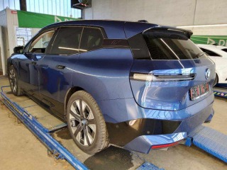 BMW iX xDrive 40 M-SPORT 2023