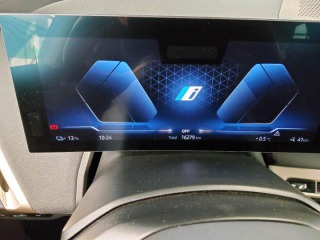 BMW iX xDrive 40 M-SPORT 2023