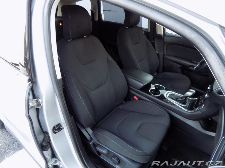 Ford S-MAX 2.0TDCi/Titanium/AT/LED/ 2015