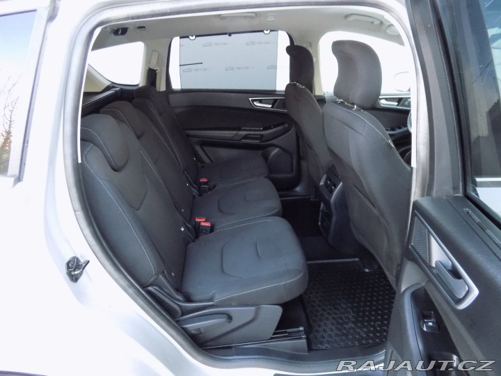 Ford S-MAX 2.0TDCi/Titanium/AT/LED/ 2015