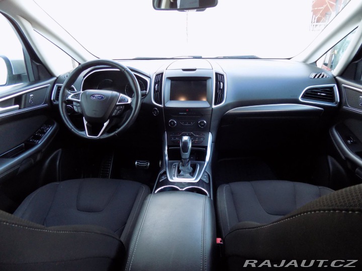 Ford S-MAX 2.0TDCi/Titanium/AT/LED/ 2015