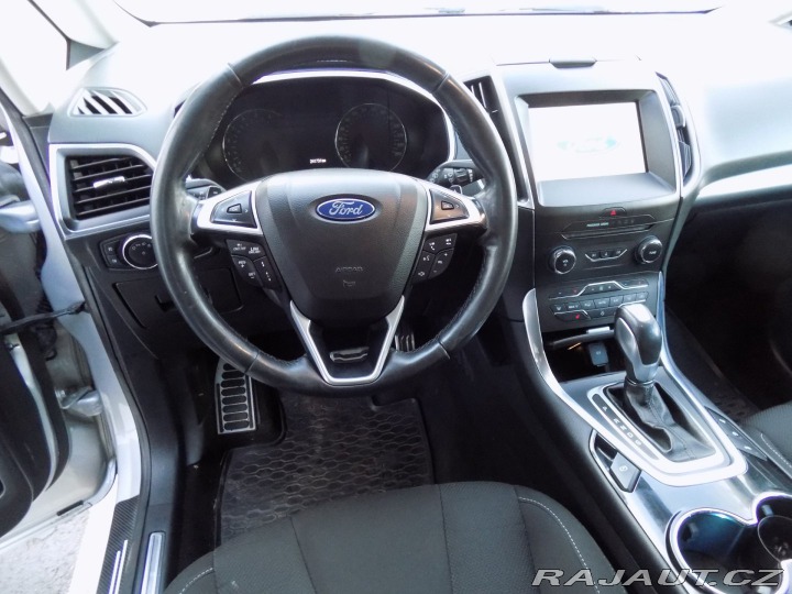 Ford S-MAX 2.0TDCi/Titanium/AT/LED/ 2015