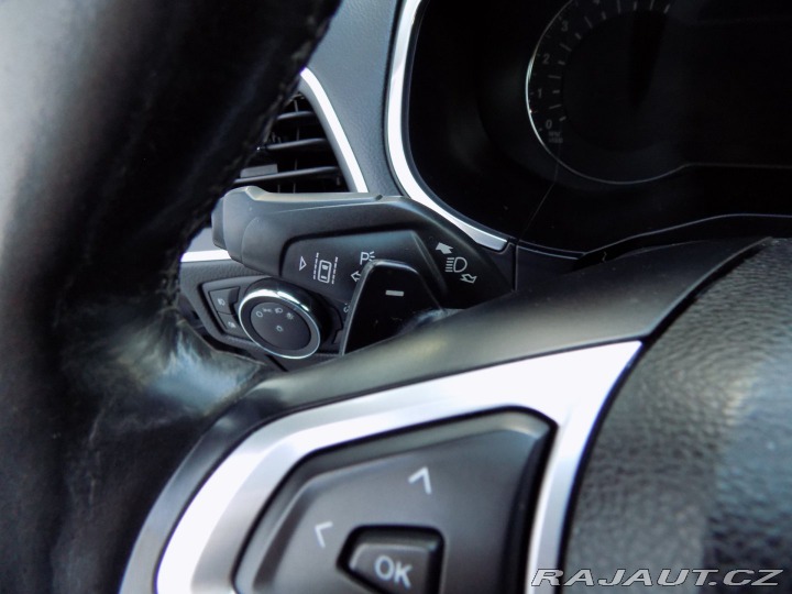 Ford S-MAX 2.0TDCi/Titanium/AT/LED/ 2015