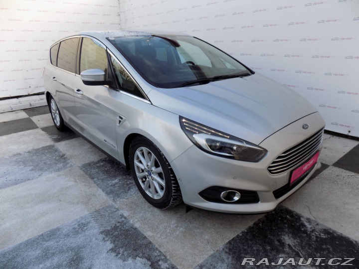 Ford S-MAX 2.0TDCi/Titanium/AT/LED/ 2015