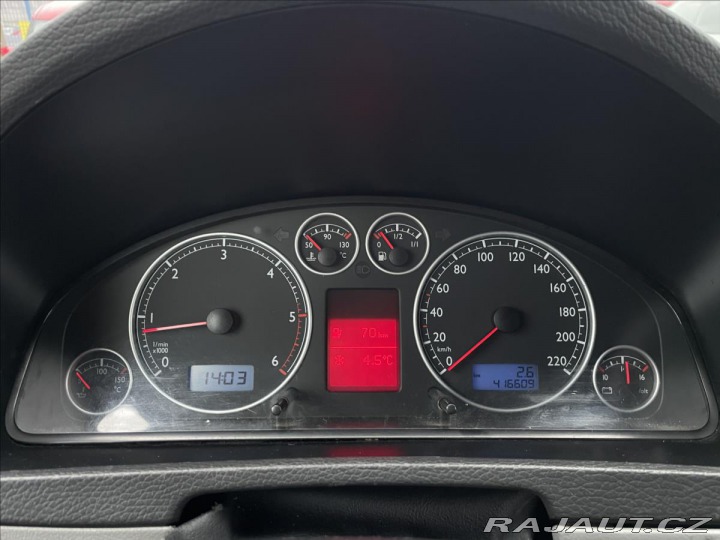 Volkswagen Multivan 2,5 TDi 128kW 4motion Web 2004