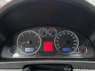 Volkswagen Multivan 2,5 TDi 128kW 4motion Web 2004