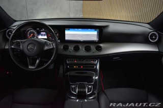 Mercedes-Benz E E 220d 4x4*AMG*TAŽNÉ*PANO 2018
