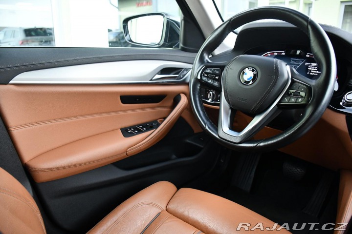BMW 5 530d xD LUXURY LINE ČR 2021