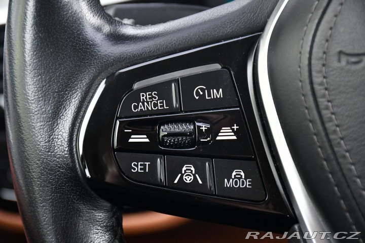 BMW 5 530d xD LUXURY LINE ČR 2021