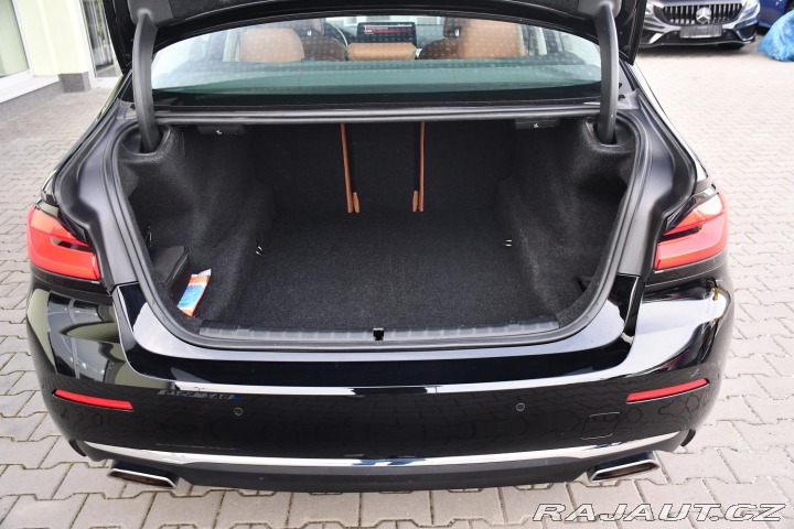 BMW 5 530d xD LUXURY LINE ČR 2021