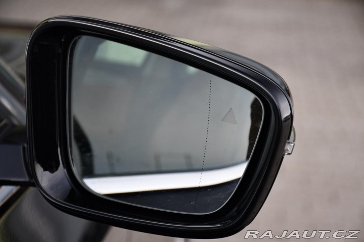 BMW 5 530d xD LUXURY LINE ČR 2021