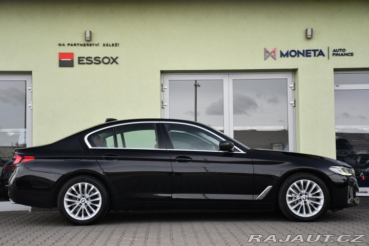 BMW 5 530d xD LUXURY LINE ČR 2021