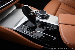 BMW 5 530d xD LUXURY LINE ČR 2021