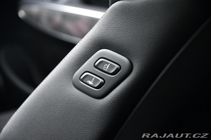 Ostatní značky Ostatní modely Genesis GV70 2.2CRDi AWD SPORT ZÁRUKA 2024