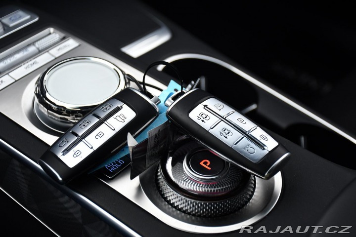 Ostatní značky Ostatní modely Genesis GV70 2.2CRDi AWD SPORT REZERVA 2024