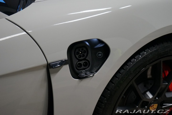 Porsche Taycan GTS Sport Turismo*MASÁŽ*P 2023