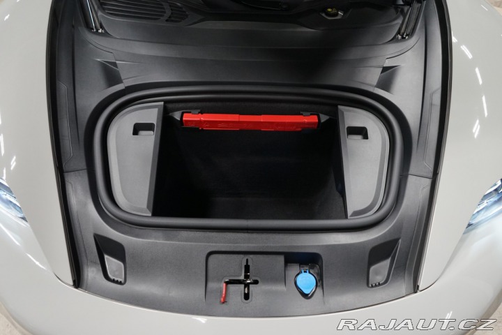 Porsche Taycan GTS Sport Turismo*MASÁŽ*P 2023