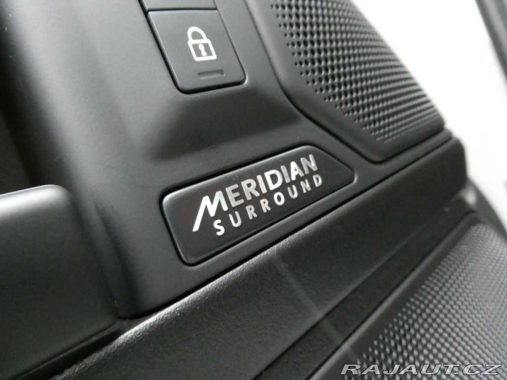 Land Rover Defender 110 4,4 OCTA P635 2026