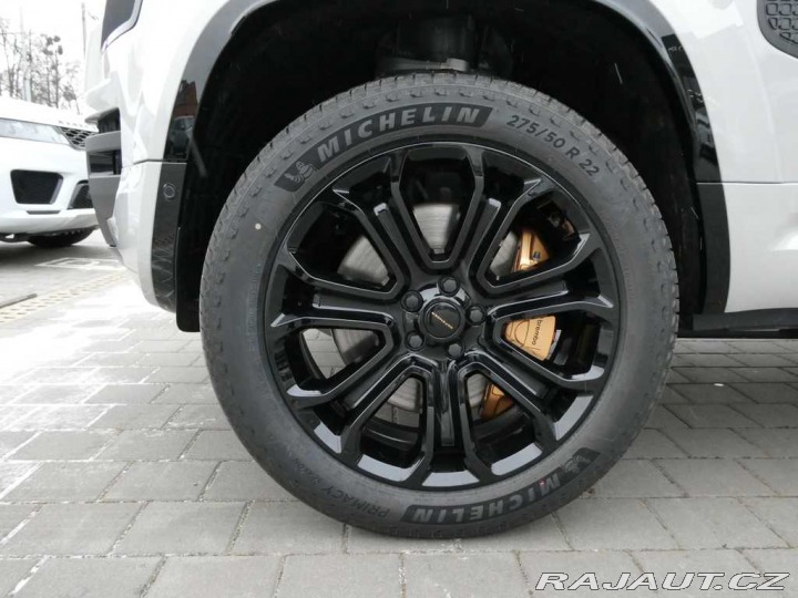 Land Rover Defender 110 4,4 OCTA P635 2026