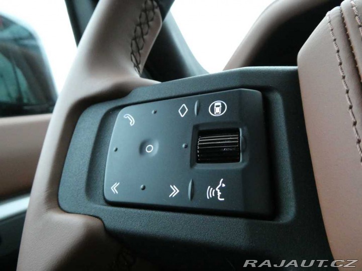 Land Rover Defender 110 4,4 OCTA P635 2025